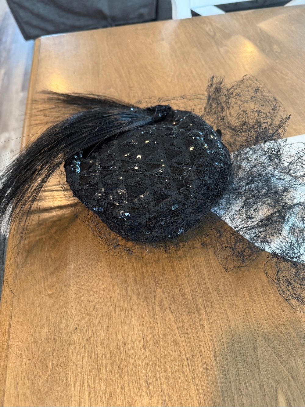 Saks Fifth Avenue Black Sequin Feather Veil Cocktail Fascinator vintage mid cent